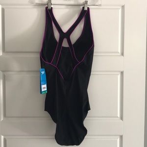 Speedo Ultra Back One Piece Swim Suit Sz 12 🏊‍♀️